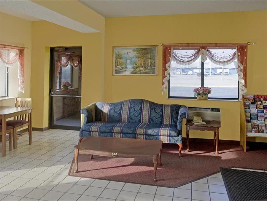 Americas Best Value Inn-Livonia/Detroit Exterior photo