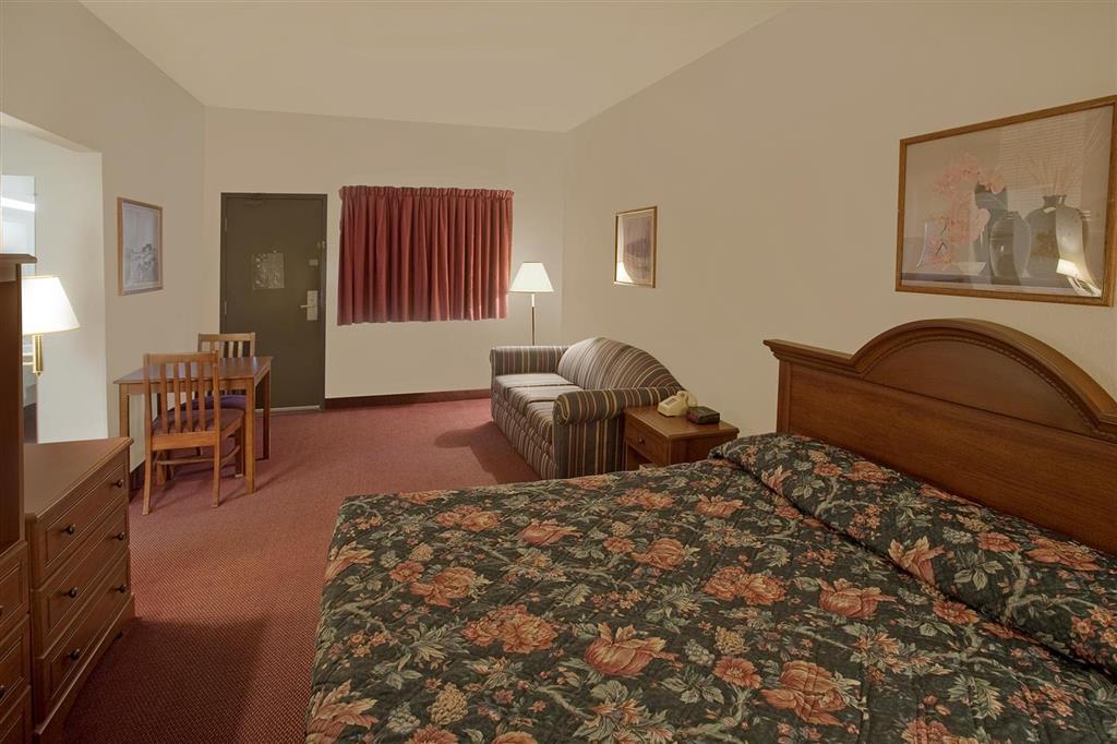 Americas Best Value Inn-Livonia/Detroit Room photo