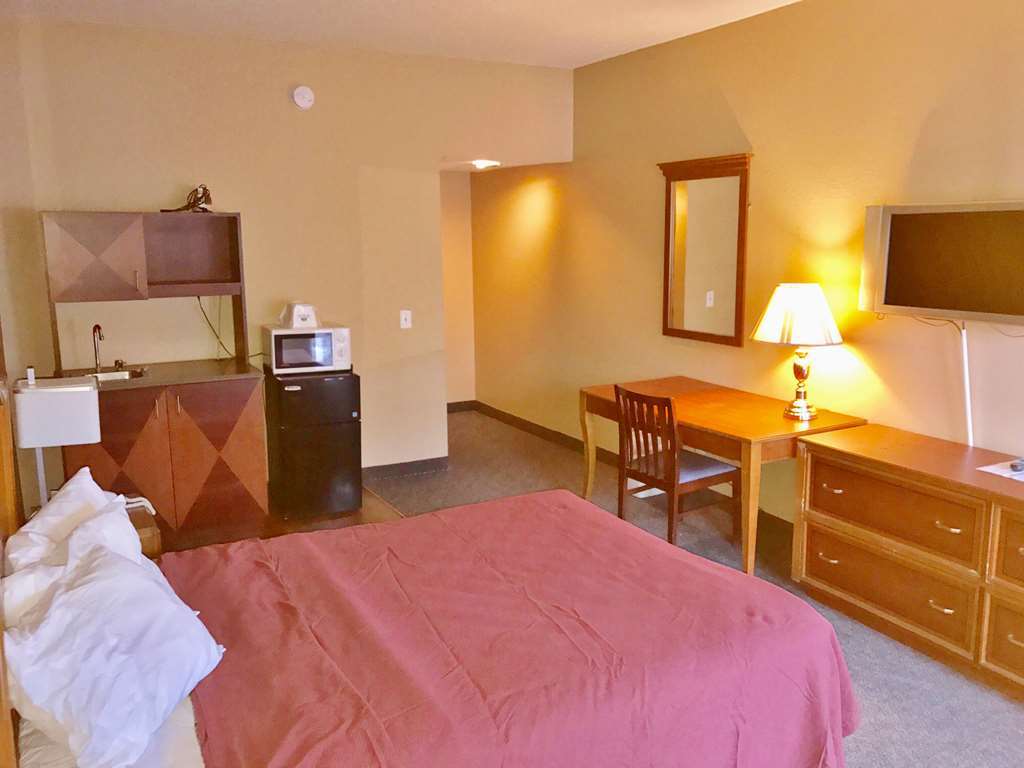 Americas Best Value Inn-Livonia/Detroit Room photo